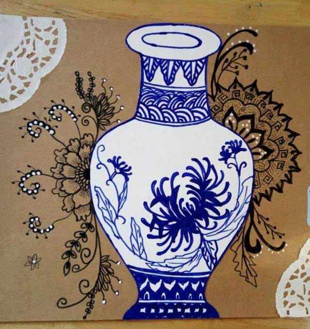 青花瓷瓶简单花纹图片