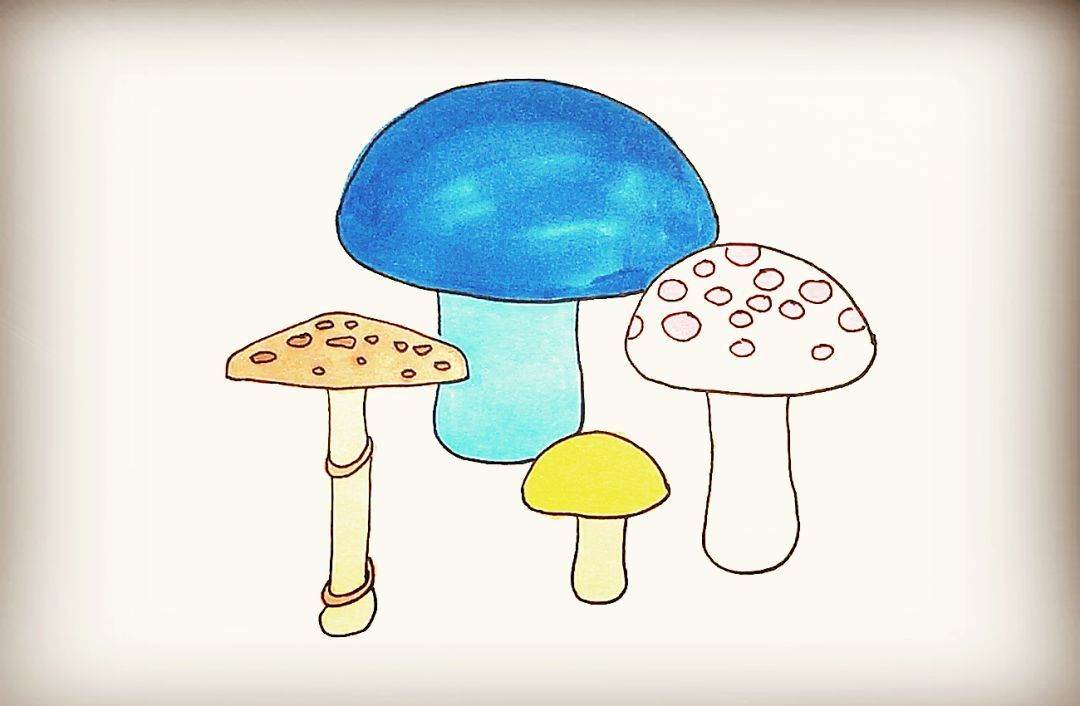 简笔画教程:蘑菇的简笔画画法这是一组蘑菇简笔画的内容,希望能满足您